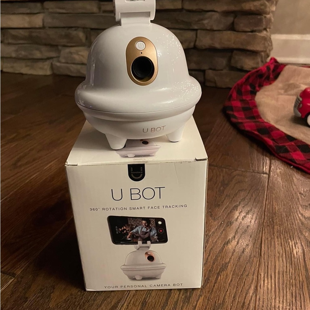 Camera bot that rotates 360˚ to capture your every movement. - Picture 3 of 4